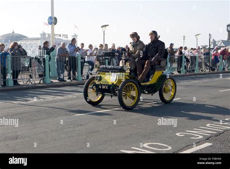 London to Brighton Veteran Car Rally 2015 Stock Photo - Alamy