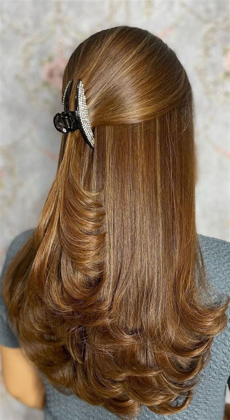 49 Best Shades of Brown Hair Colour Ideas : Toasted Almond Layered Haircut