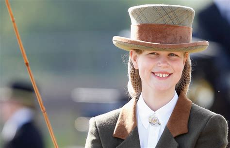 Lady Louise Mountbatten-Windsor Eyes : Sophie Wessex pays a visit to a ...