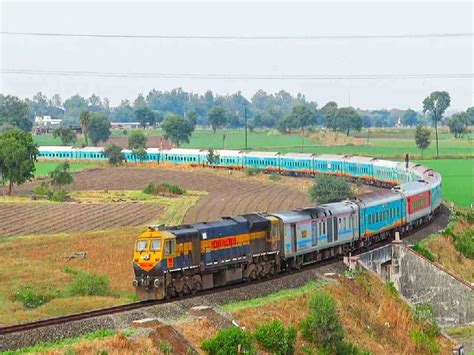 Indian Railways resumes Humsafar Express between Udaipur and Delhi ...