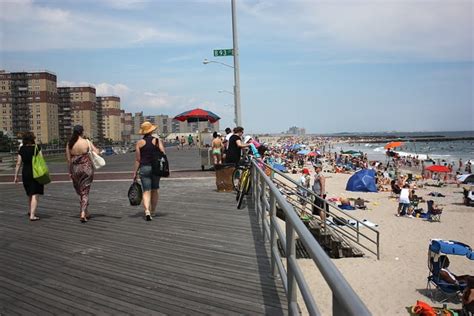 Rockaway Beach Neighborhood Guide, NYC December 2021