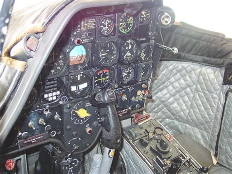 Cockpit A-1 Skyraider