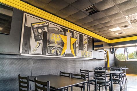 Bun B’s Trill Burgers Opens Temporary Location in Houston’s Montrose - Eater Houston