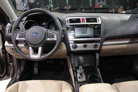 2015 Subaru Outback – interior | TheDetroitBureau.com