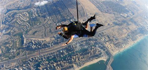 Skydive – Dubai Evasion