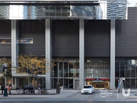 Scotiabank Arena Parking — Find Toronto Parking Near Me