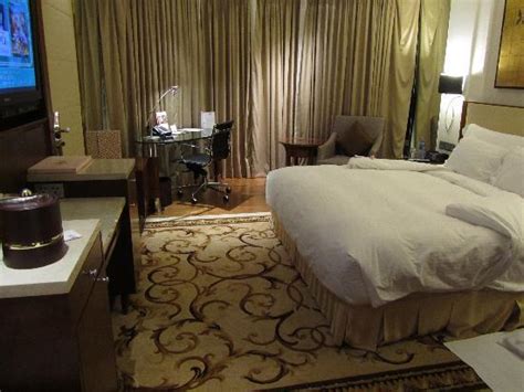 Langham Hotel Hong Kong is a mid range hotel in an amazing location in ...