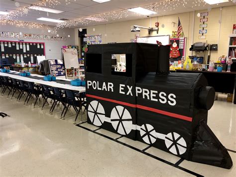 Polar Express Train | Polar express train, Polar express, Polar