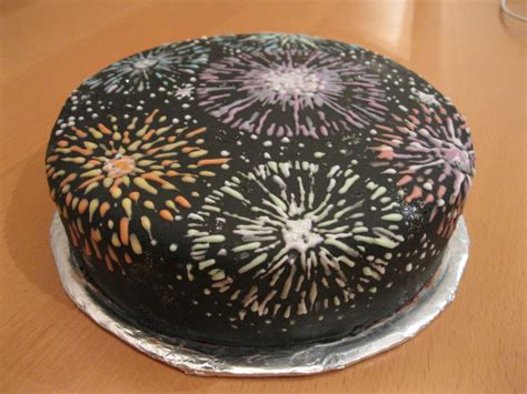 Firework cake Bonfire Food, Bonfire Party, Bonfire Night, Sweets Cake ...