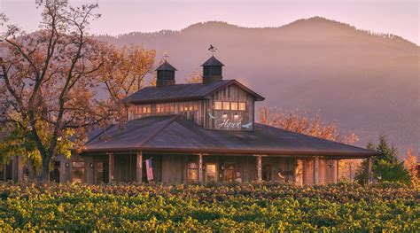 2Hawk Vineyard & Winery - Rogue Valley Wine Country