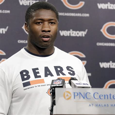 Bears' Roquan Smith Won't Return vs. Cowboys After Suffering Pectoral ...