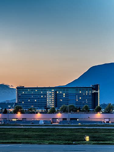 Fairmont Vancouver Airport - Luxury Hotel in Vancouver(Canada)