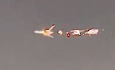 CNN WIRE - Cargo plane makes emergency landing: VIDEO SHOWS IN-FLIGHT ...