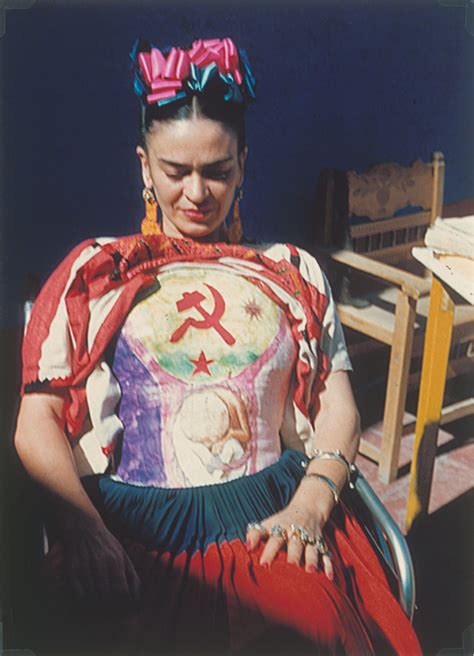 See Frida Kahlo’s Hand-Painted Corsets, Custom Silk Boots, and More, Now on Display in Paris ...