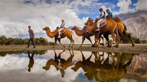 6 Beautiful Places for Desert Safari in India - Trawheeling