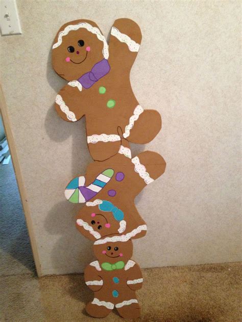 Gingerbread yard art | Office christmas decorations, Christmas yard art, Gingerbread christmas decor