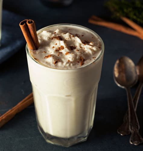 Holiday Drinks: Eggnog Milkshake | The Brand Decò