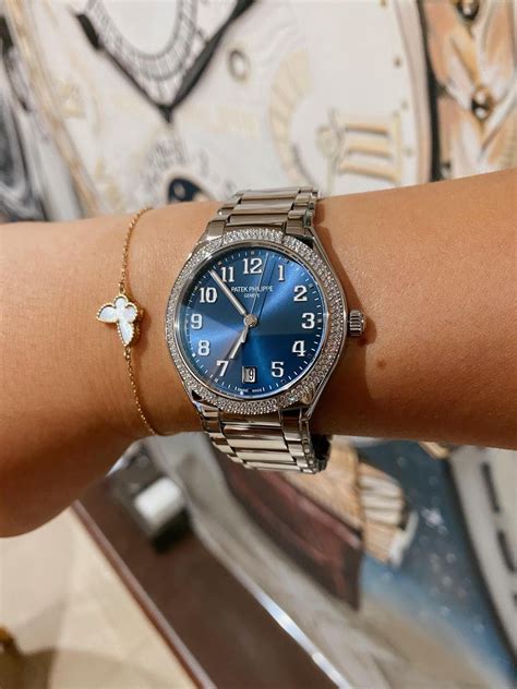 Patek Philippe Twenty~4 Ladies Steel - ref 7300/1200A-001