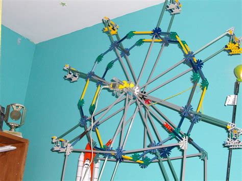 Knex Ferris Wheel : 4 Steps - Instructables