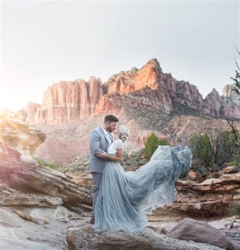 Desert Wedding Inspiration at Zion National Park - Green Wedding Shoes