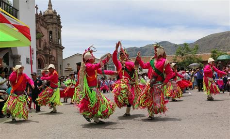 Pin by mya gil on Ayacucho Perú | Festival, Costumes