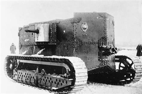 The Holt gas-electric tank, the first American tank, in 1917 [1600 x 1060] : r/MilitaryPorn