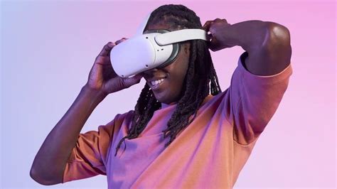 Meta: Facebook owner launches $7.99 a month virtual reality service - BBC News