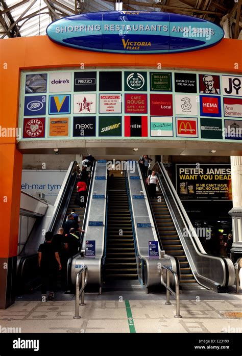 Entrance to Victoria Place shopping centre above Victoria railway station, London Stock Photo ...