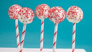 Red, White and Blue Cake Pops recipe from Betty Crocker