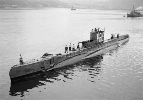 HMS P 615 (P 615) of the Royal Navy - British Submarine of the P 611 ...