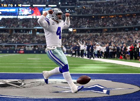 Dallas Cowboys: Why Dak Prescott is worth $30 million a year