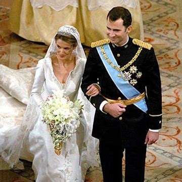 Queen Letizia celebrates 17th wedding anniversary with King Felipe - best photos from their ...