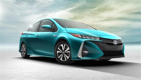 2025 Toyota Prius Le - Sibel Corrinne