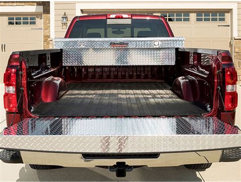 Dee Zee Diamond Plate Full Tailgate Protector DZ4122 | RealTruck