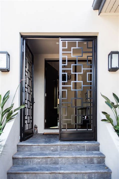 23 Metal Front Doors That Are Really Inspiring - Shelterness