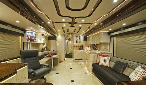 The best way to travel: The World’s Most Luxurious Buses!