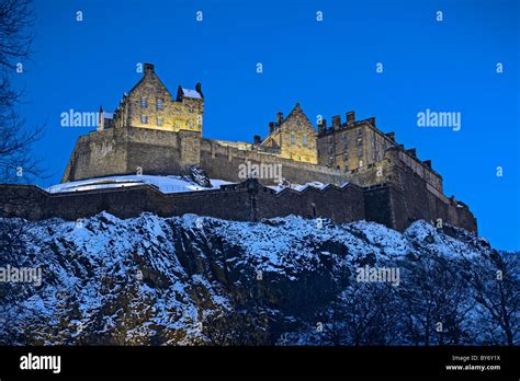 Scottish castles winter snow hi-res stock photography and images - Alamy