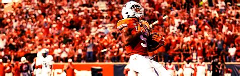 Bijan Robinson Highlights His Versatility Ahead Of The 2023 NFL Draft | LaptrinhX / News