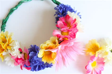 DIY Floral Crown - Amidst the Chaos