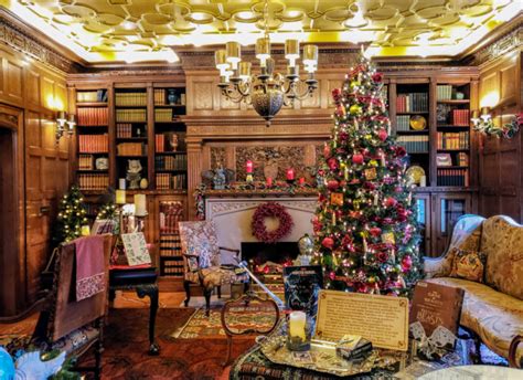 Critters Make Merry at Pittock Mansion for Christmas - Portland Society ...