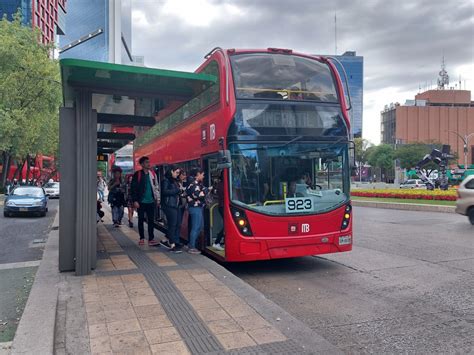 How to use the Metrobus in Mexico City - NOMADIC BACKPACKER