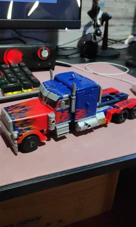 Transformers Mechtech Ultimate Optimus Prime Dark of the Moon, Hobbies & Toys, Toys & Games on ...