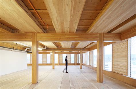 Edificio de madera y estructura de acero autoportante son galardonados ...