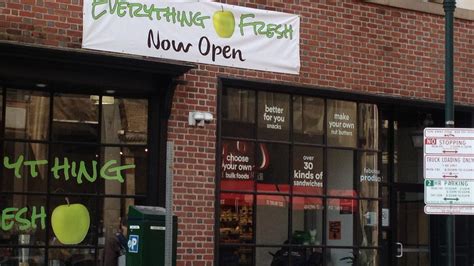 Ahold USA is looking to roll out its Everything Fresh grocery concept ...