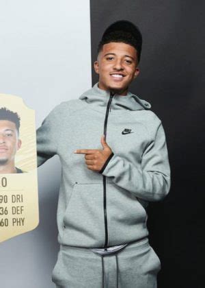 Jadon Sancho Height, Weight, Age, Family, Facts, Education, Biography