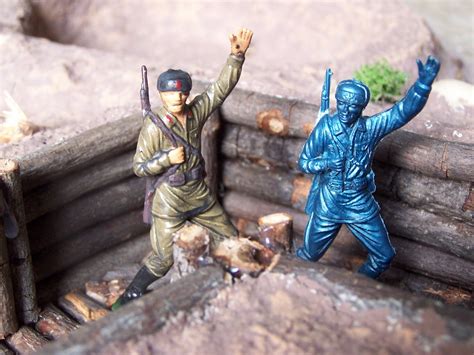 WWII Plastic Toy Soldiers: To paint or not to paint?