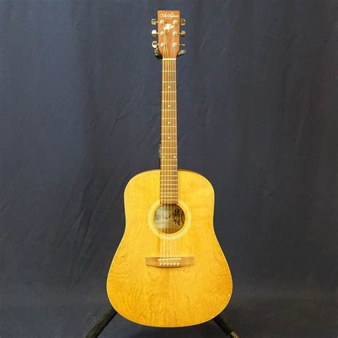 Art & Lutherie Wild Cherry Acoustic Guitar w/ Case - Used