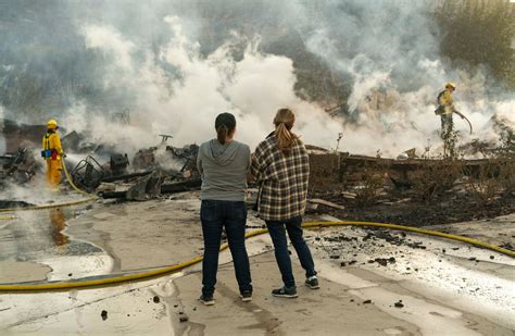 Homes Burn in San Bernardino as California Battles Wildfires - The New York Times