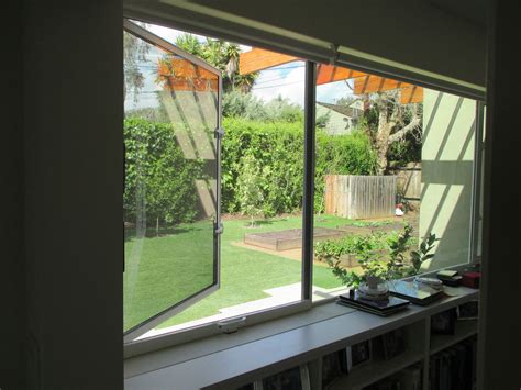 Window Retractable Screens are very common. Check out this recent ...