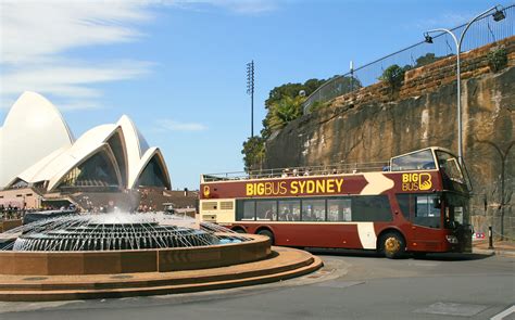 Sydney Hop-On-Hop-Off Combo: Big Bus Classic Ticket + Cruise | Headout